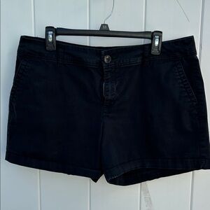 Liz Claiborne chino shorts Size 14